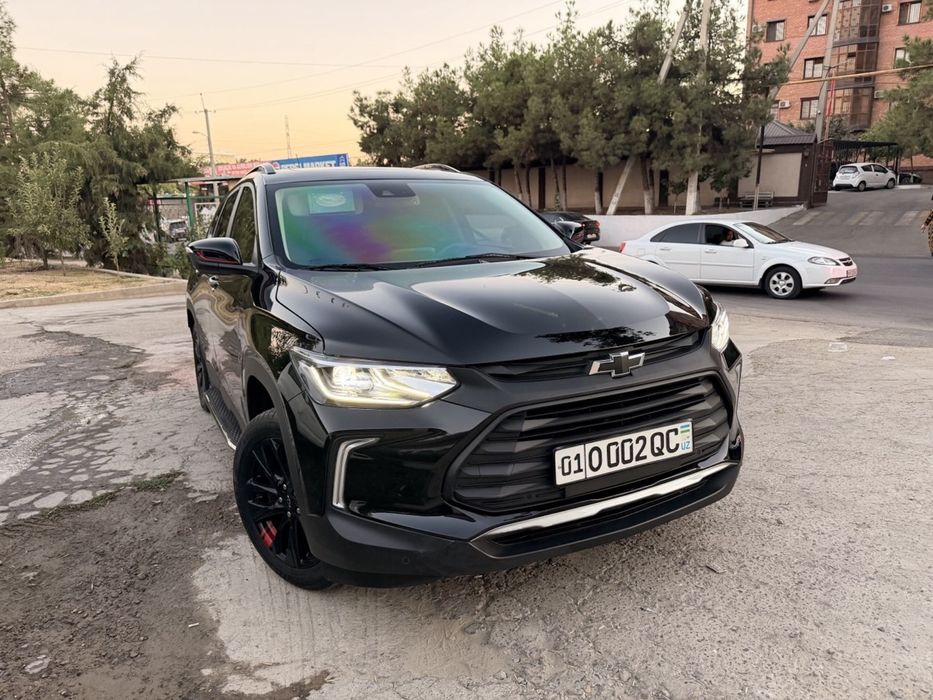 Tracker2 redline sotiladi uzimniki 2024