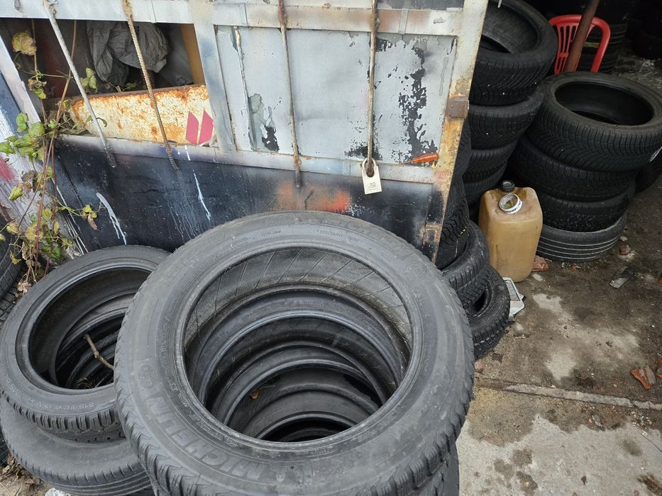 2бр. 225 55 17 Michelin зимни.