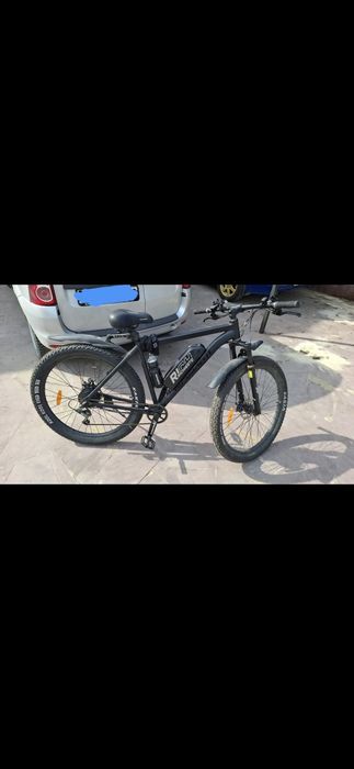 Горный велосипед с электродвигателем