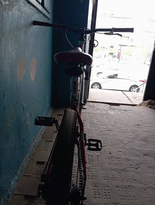 Продам велик 30000к торг