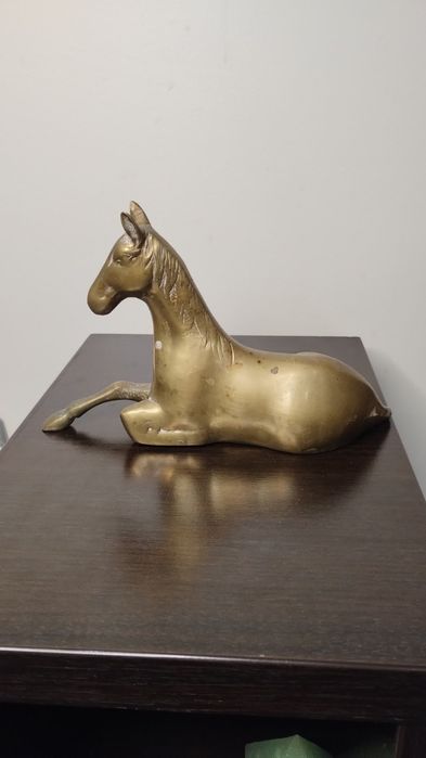 Изключително красива статуетка на кон. Месинг.