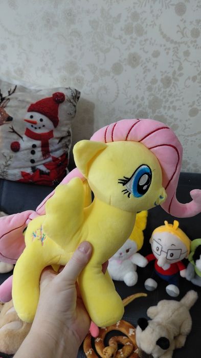 Игрушки пакетом в одни руки.