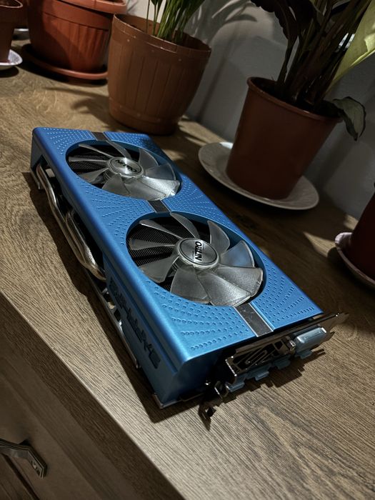 Видеокарта Sapphire NITRO+ Radeon RX 580 8GB Special Edition