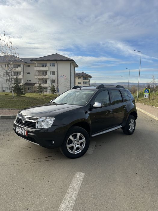 Dacia Duster Prestige• 1.6 benzina • 2012