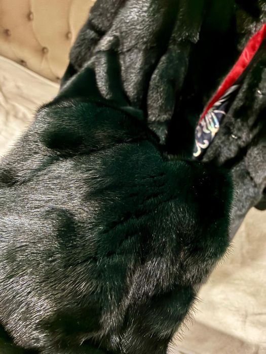 Продам норковую шубу