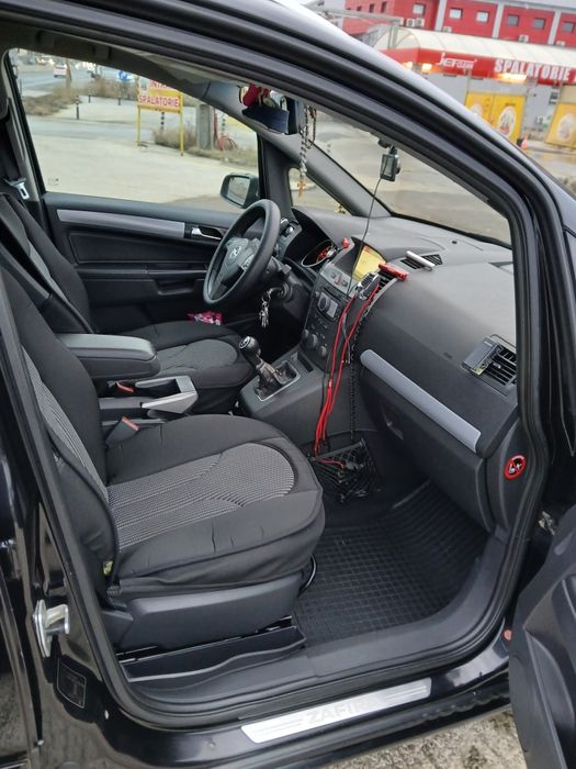 Opel zafira B cu 7 locuri