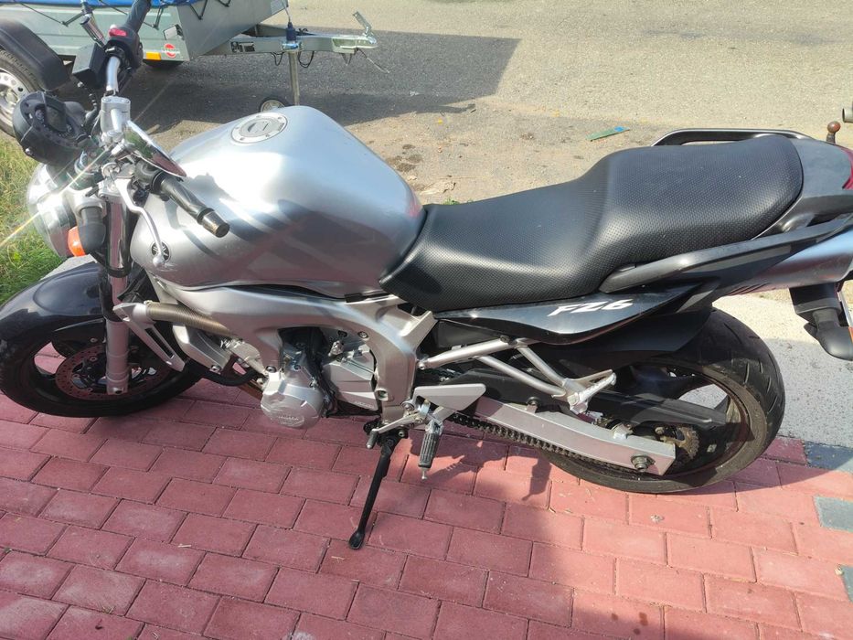 Vând Yamaha fz6 din 2005