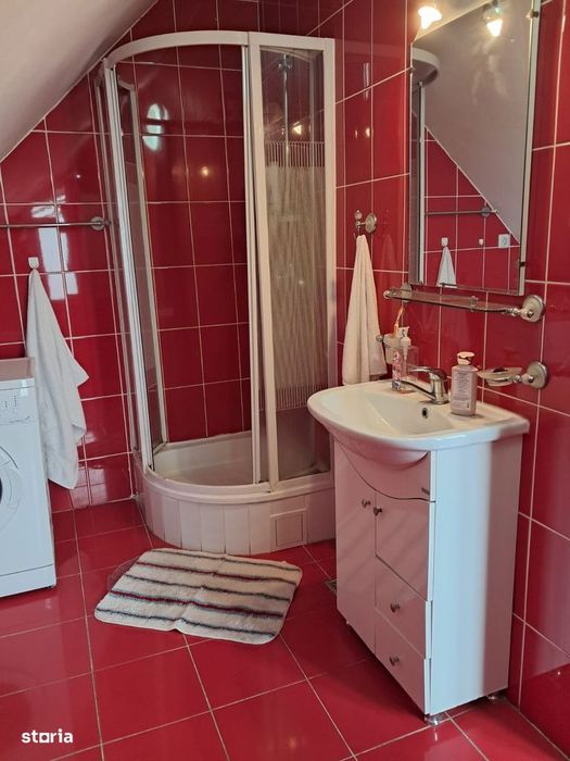 Apartament la casa de inchiriat