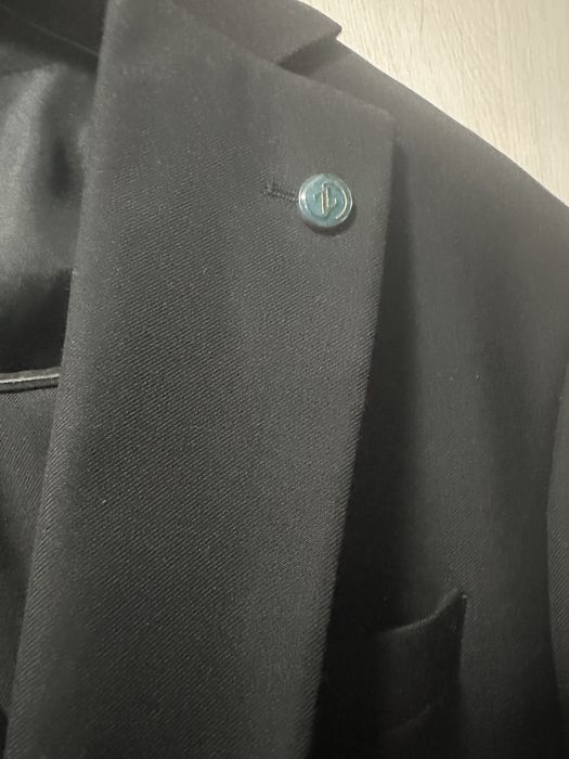 Продам мужской костюм