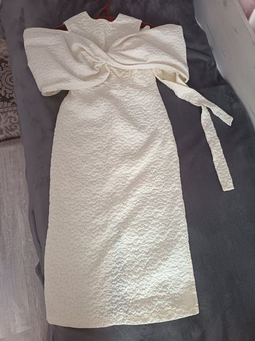 Продам шикарное платье для вечера