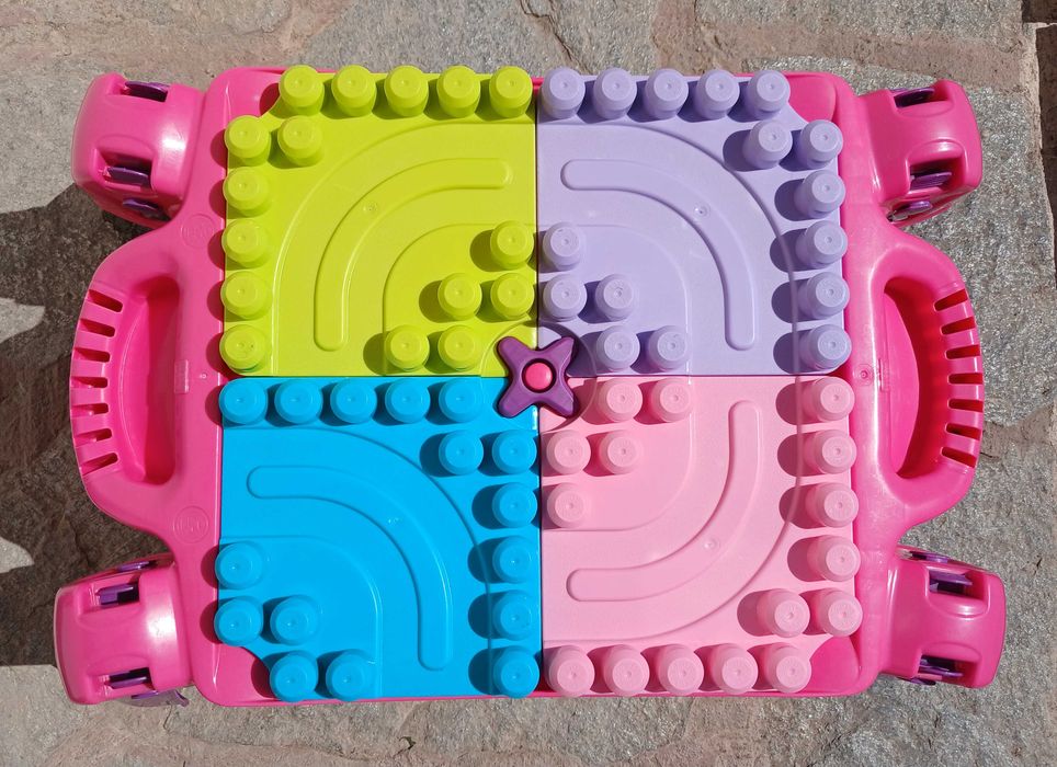 Маса Mega Blocks и конструктор Mega Blocks My First Builders