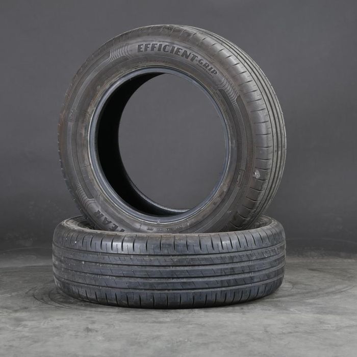 anvelope vara premium Goodyear EfficientGrip Performance 215/65R17 SUV. 2 bucati