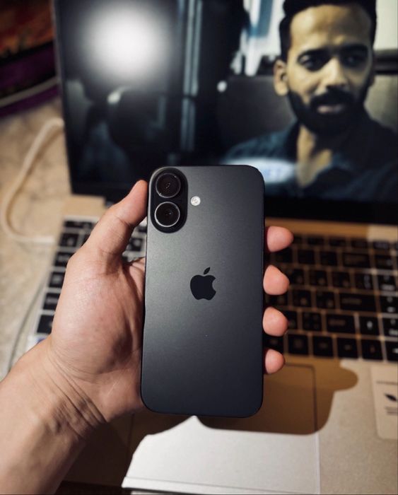 iPhone 16 с гаранти