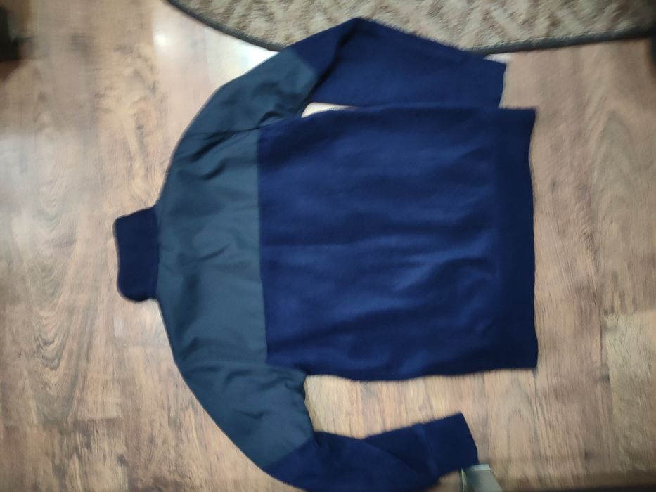 Тъмносин полицейски полар