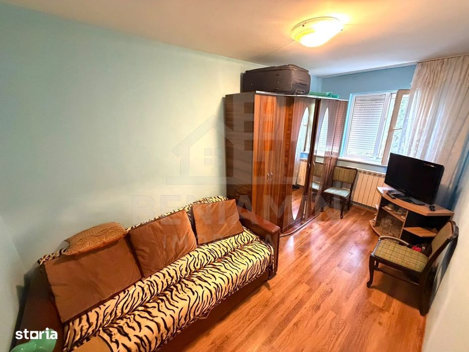 Apartament cu 3 camere - Craiovita Noua - etaj intermediar