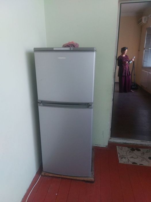 Двухэтажный холодильник