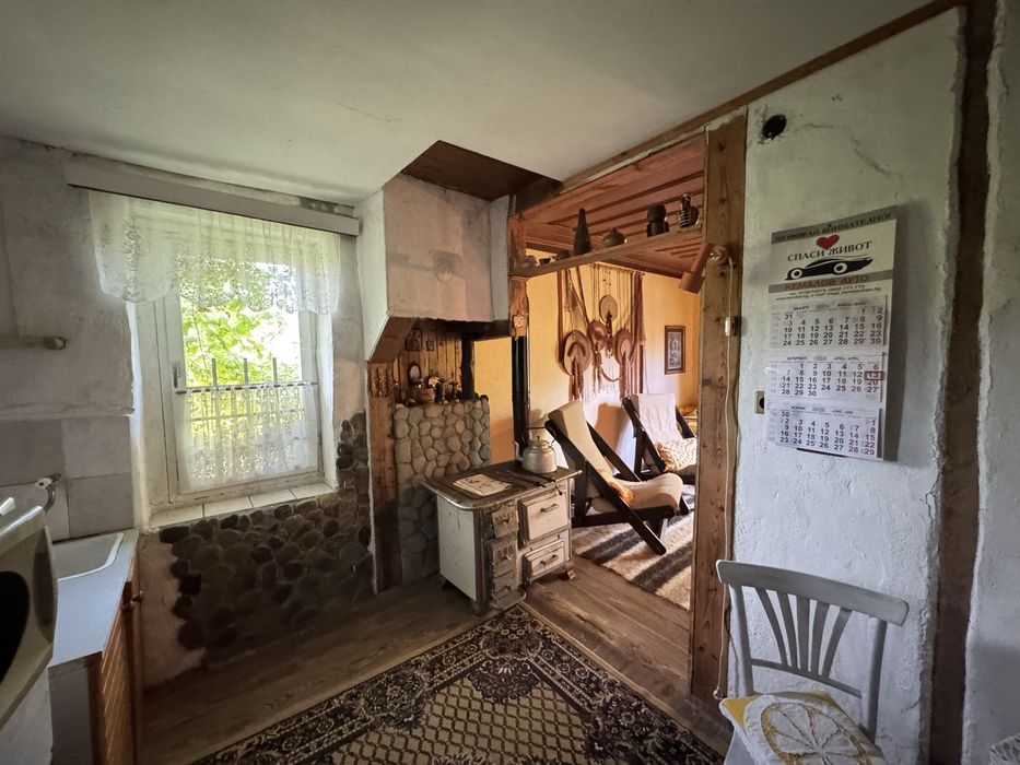 Продава къща в с. Долно Сахране, общ. Павел баня