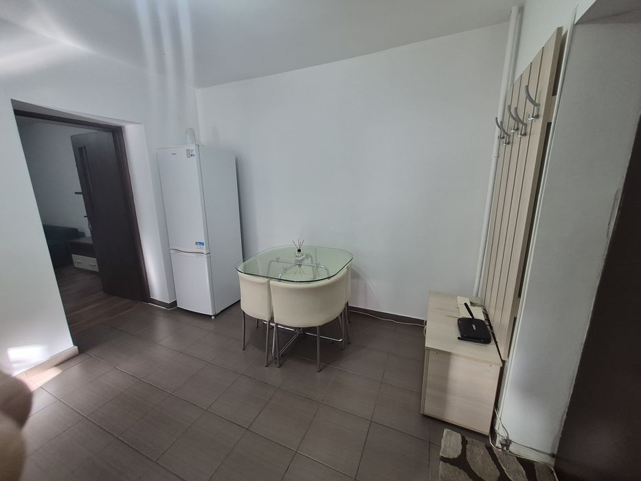Ofer spre inchiriere garsoniera București-Militari
