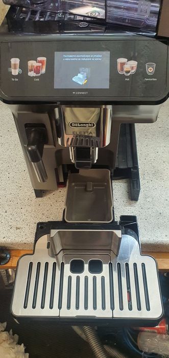 Кафемашина на марка Delonghi Eletta Explore