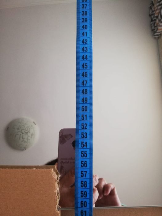 Oglinda baie nouă nefolosită