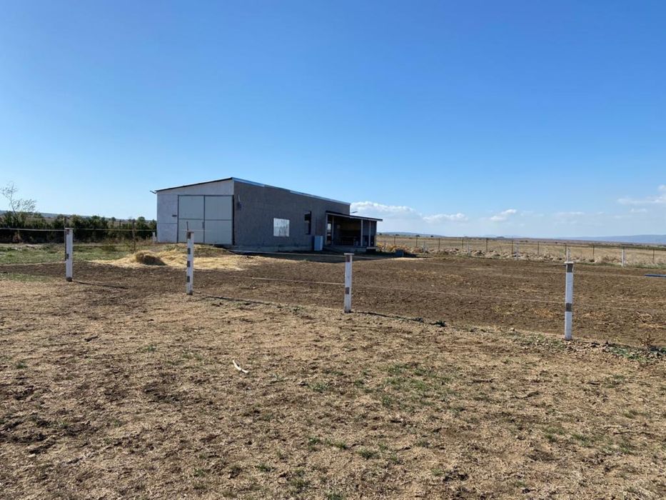 Дава се под наем Земеделски имот в к.к. Слънчев бряг -  кв.м за 765 € - Снимка #1