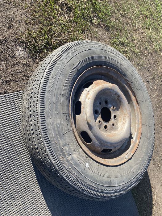 Шины с дисками две штуки