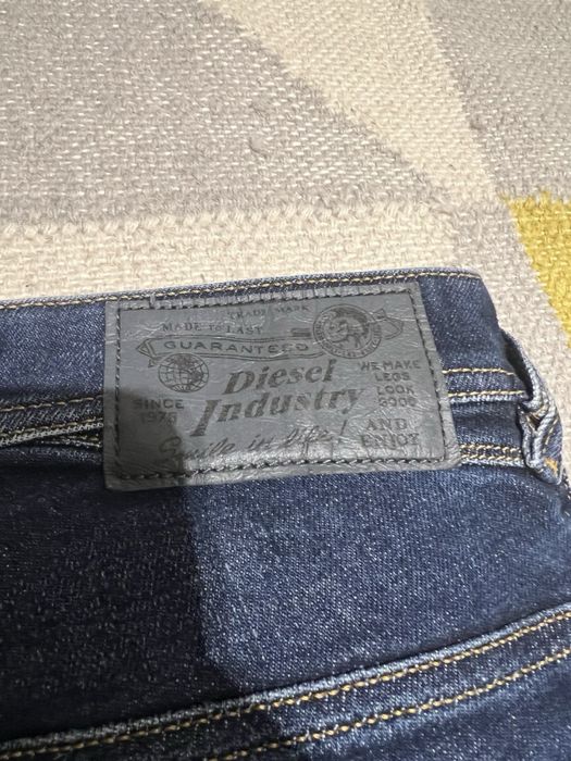 Pachet 2 perechi blugi bărbați – Levi’s 514 W30 L34 + Diesel Industry Mărimea 31