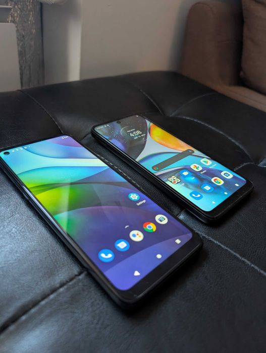 Продавам смартфони Motorola G22 и G9 Power – отлично състояние.