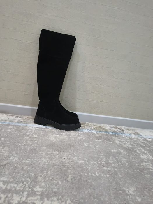 Продам сапожки, ботфорты