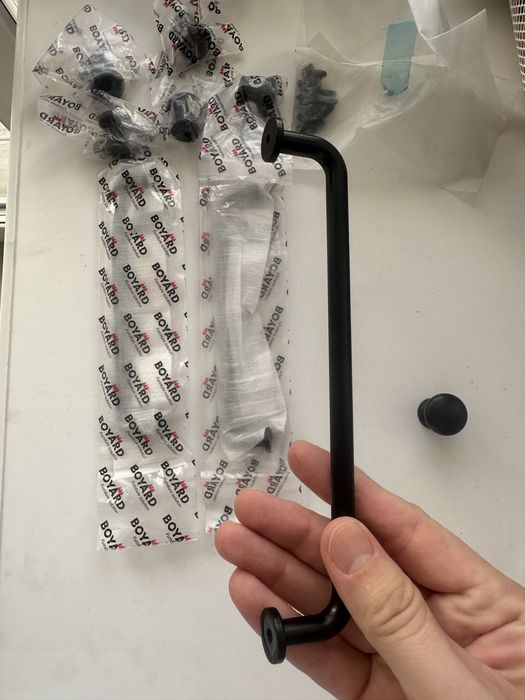 Продаю ручки для шкафа