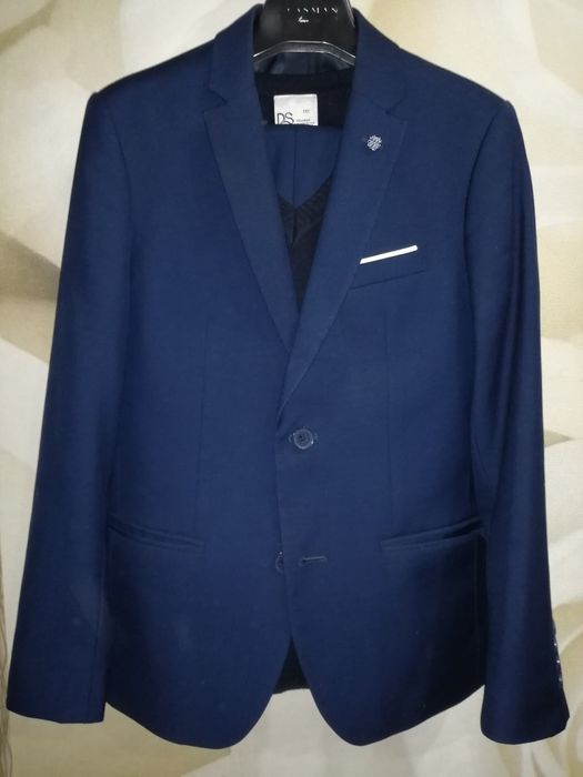 Продам обувь,вещи на мальчика 8-15 лет