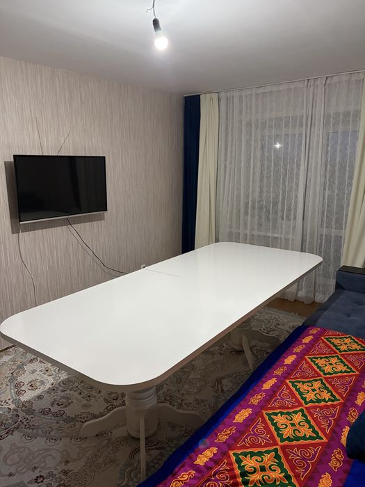 Продам стол 3,5 метра