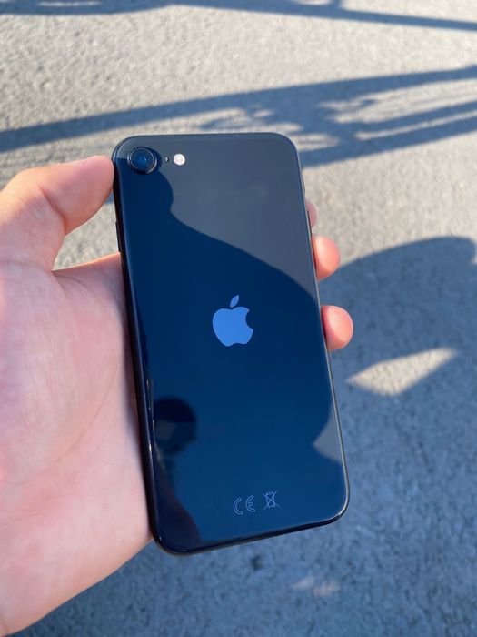 Обменяю iPhone SE 2020