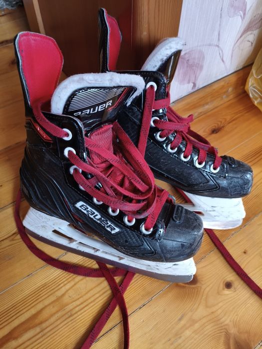 Коньки хоккейные BAUER