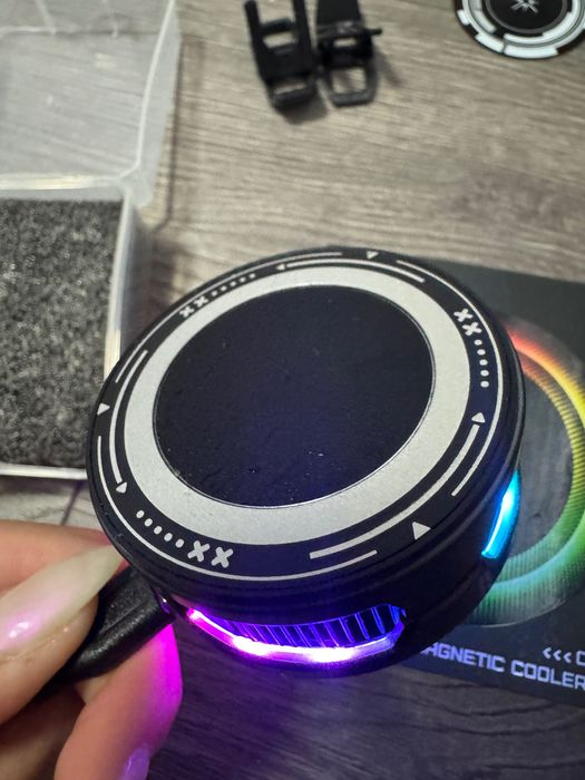 Професионален геймърски охладител за телефон
