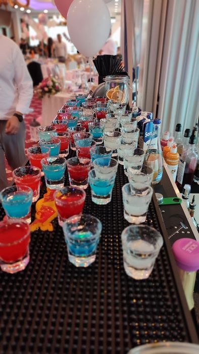 BARMAN LA EVENIMENTE & Cocktails BarMobil - nunti, botezuri, petreceri