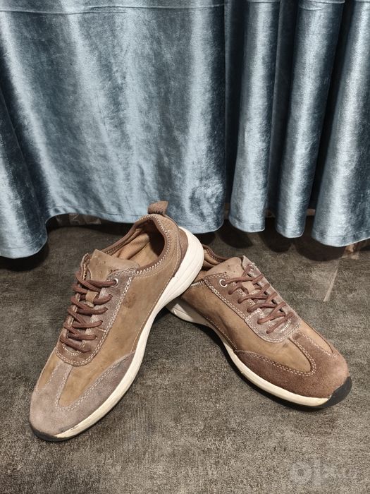 Оригинальные кроссовки Clarks