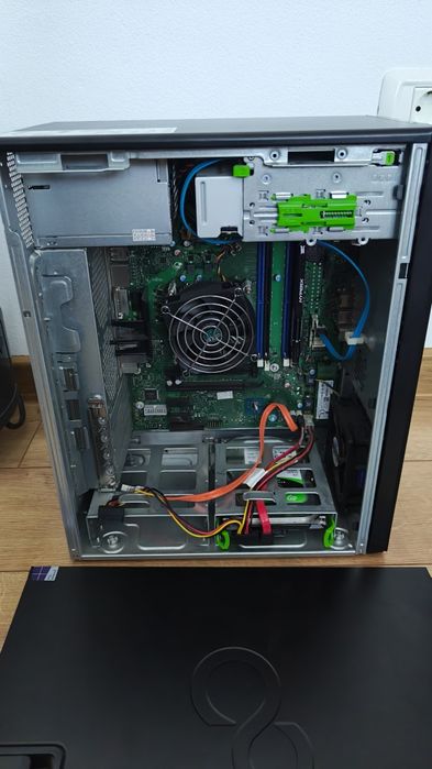 Unitate PC Fujitsu P757, i5-7500, 8GB DDR4, 256GB SSD M2, 1TB HDD
