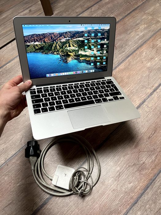 MacBook Air 2014 8GB 256GB 11インチ MacBook Air (11-inch, 2014) 256GB, i7, 8GB RAM + Incarcator