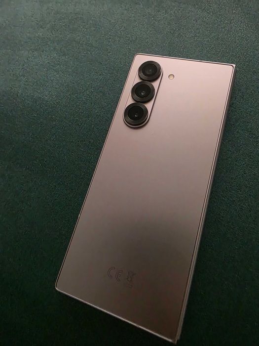 Samsung Galaxy Z Fold 6