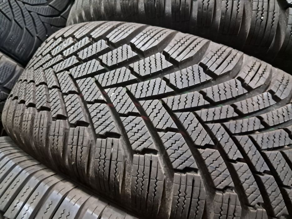 Anvelope second iarna 205 60 R16 Continental