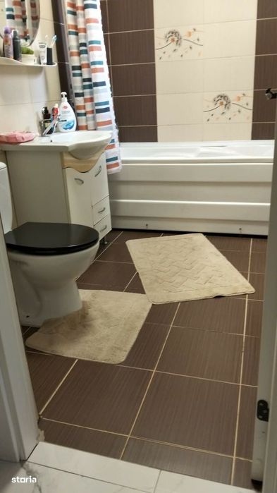 Apartamnet cu 3 camere,gradinaa si parcare cu CF,zona Eroilor-Floresti