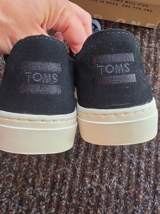 Teniși din piele naturala,  Toms, mărimea 36