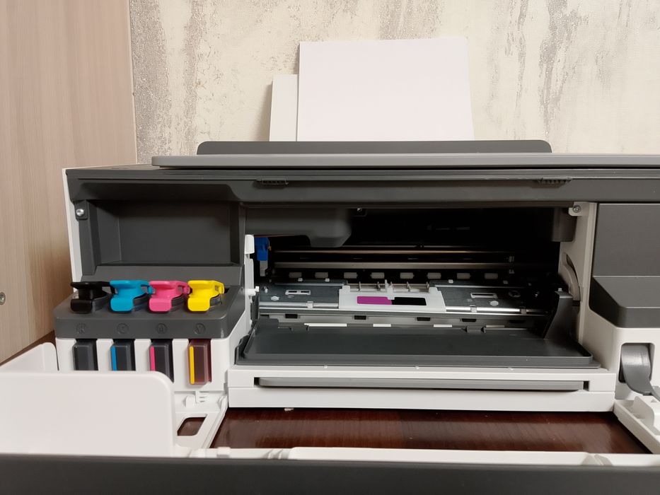 Продам или обменяю принтер hp smart tank 520