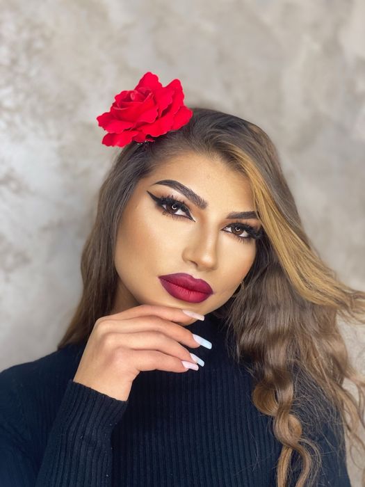 Machiaj profesional, rezistent și elegant – Alexandria 150 lei