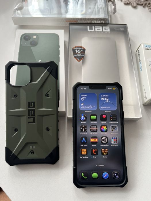 Продавам iPhone 13 green