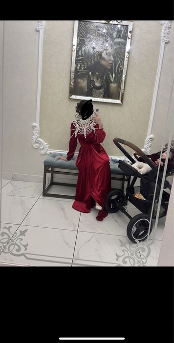 Rochie din catifea rosu inchis