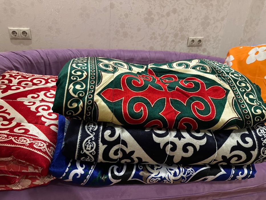 Продам корпеше и одеяла