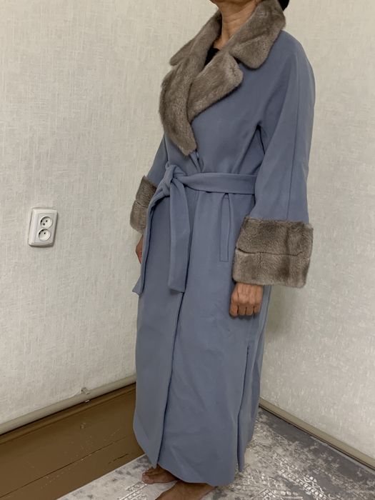 Пальто  с натуральным мехом