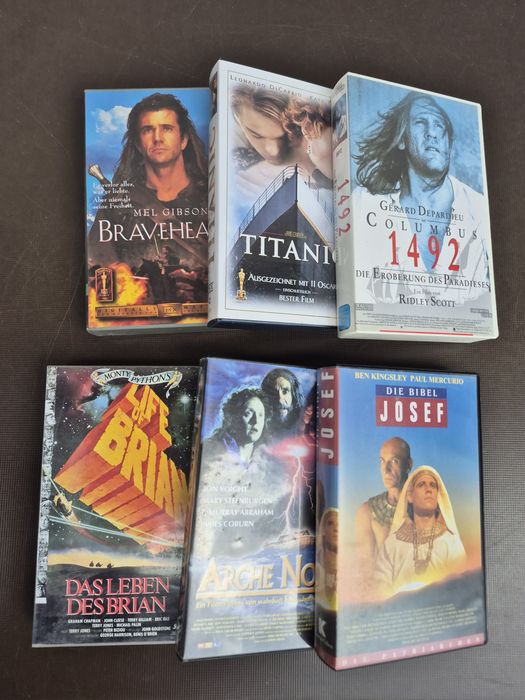 Vând Lot 12 casete video originale,Documentare & istorice